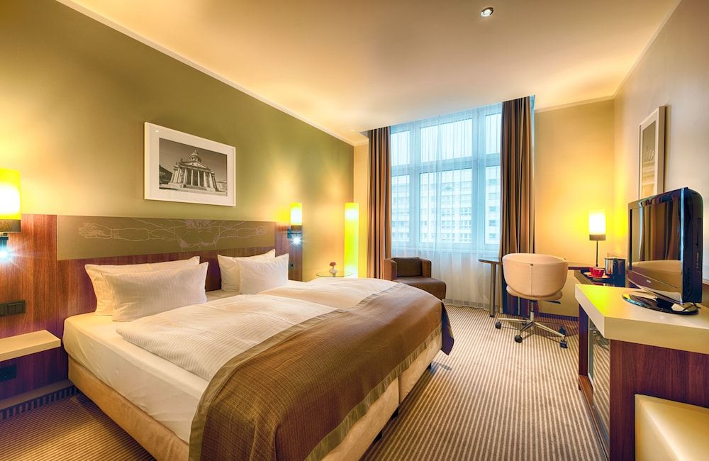 Leonardo Royal Hotel Berlin Alexanderplatz 1
