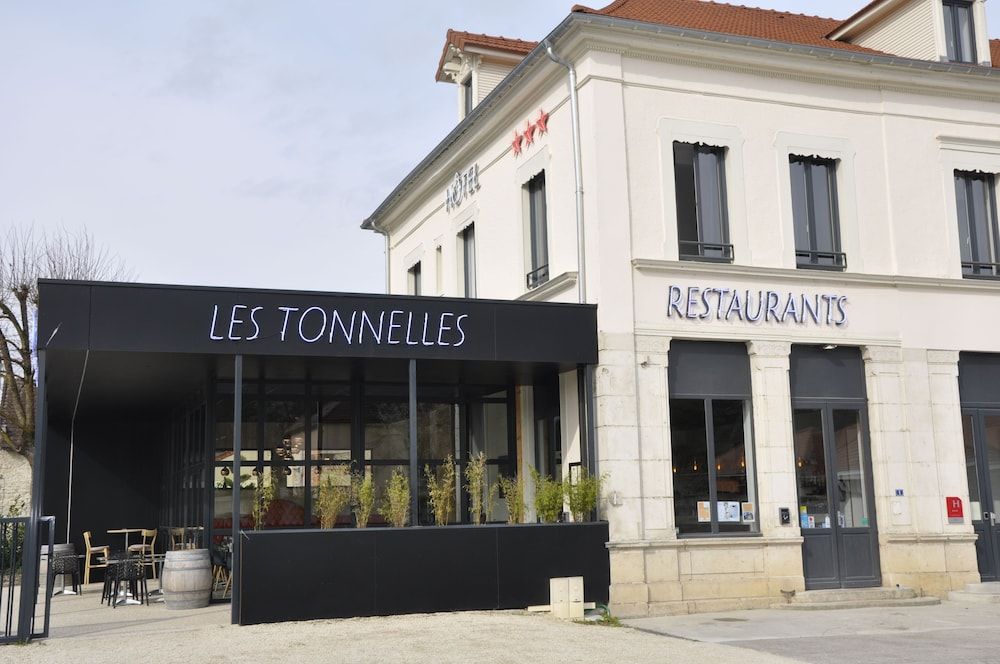 Les Tonnelles 3 estrelas em Bar-sur-Seine