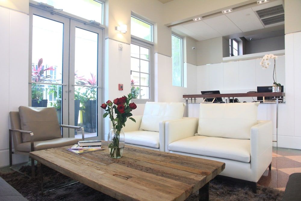 Leslie Hotel 3 Leslie Hotel 3