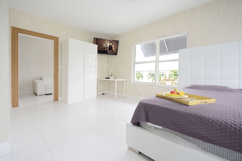 Lincoln Road Apartments 2