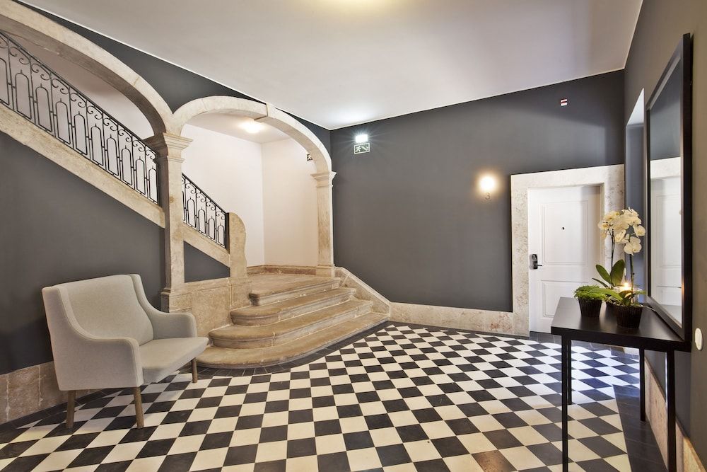 Lisbon Five Stars Apartments Combro 7 1