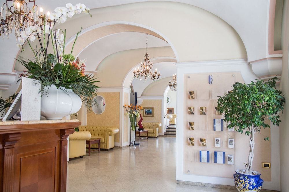 Lloyd's Baia Hotel 2