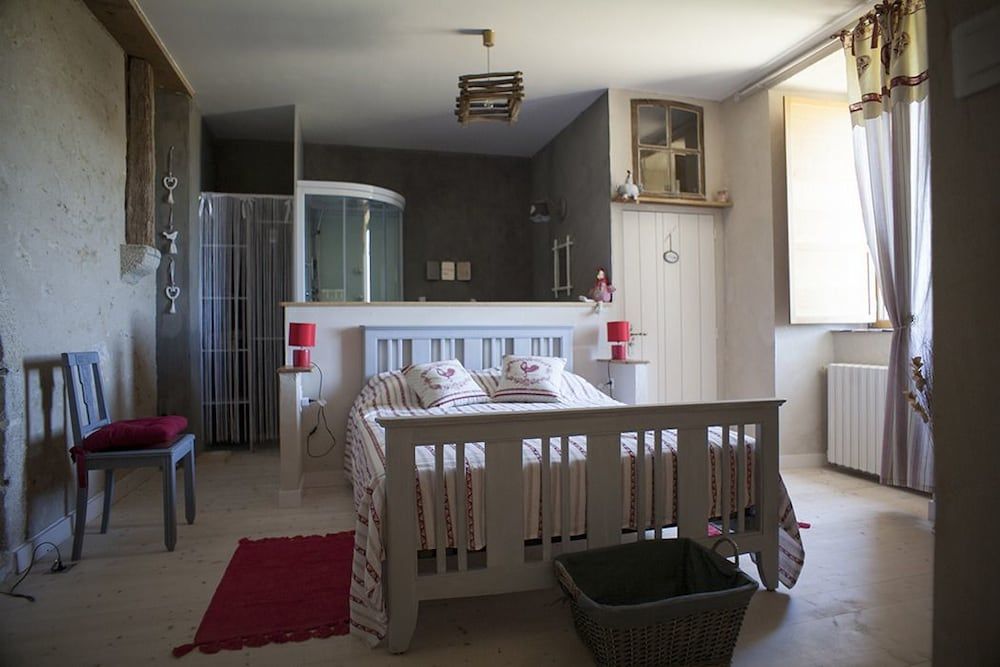 Logis de Riparfonds -1 étoiles à Bressuire