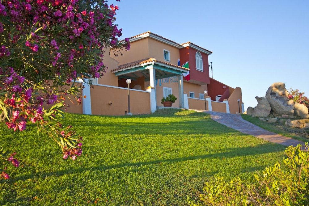 Residence Hotel Lu Nibareddu 3 estrelas em San Teodoro