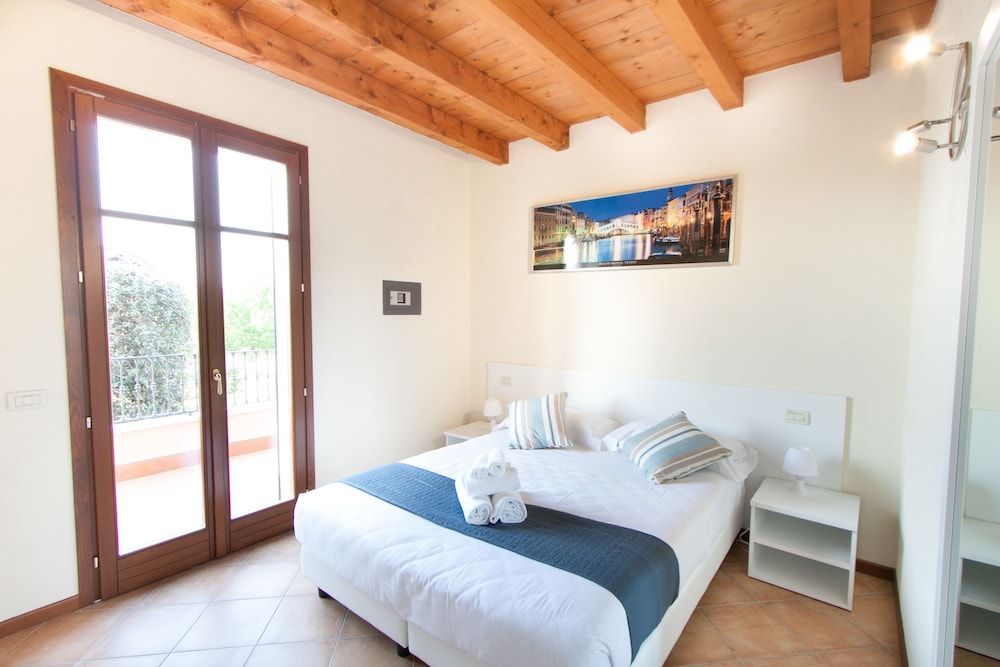 Lugana Village Resort & Sporting Club 3 Lugana Village Resort & Sporting Club 3