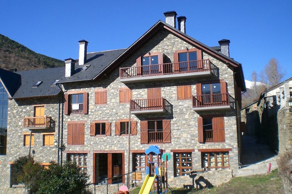 Luxury House Valencia d'Aneu 1