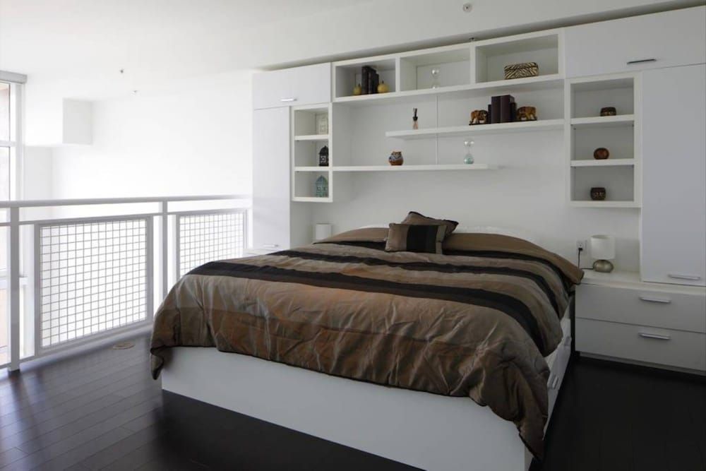 Luxury One Bedroom in Downtown Miami 2