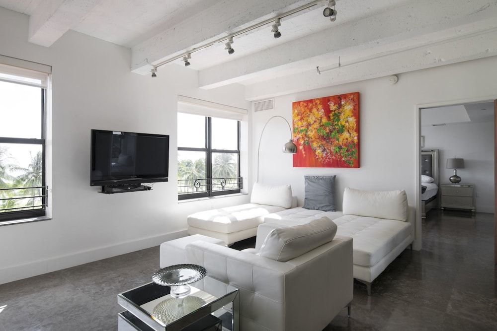 Luxury-Prime-2BR-Condo On Ocean Drive 1