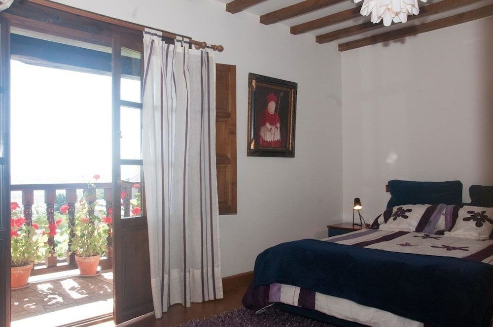 Luxury Villa Esmeralda 3