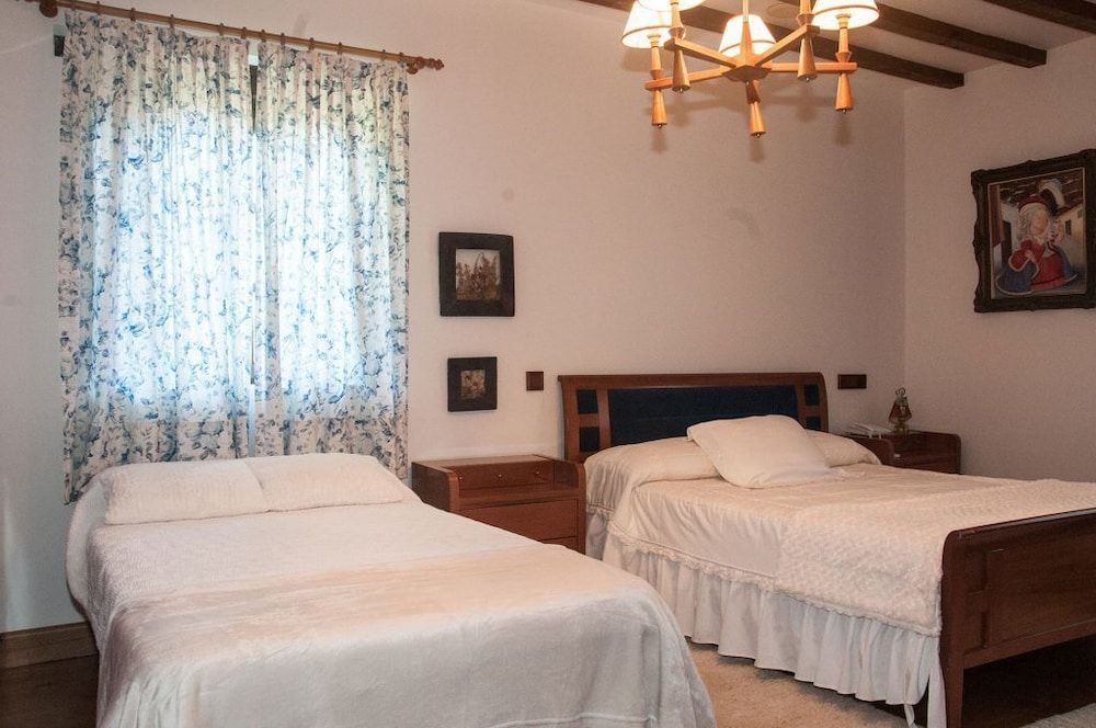 Luxury Villa Esmeralda 2