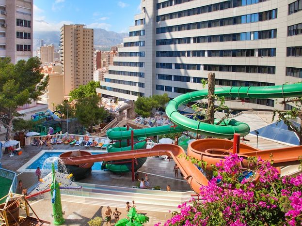 ⭐ Hotel 4* com diversão e adrenalina no Parque Aquático | Benidorm