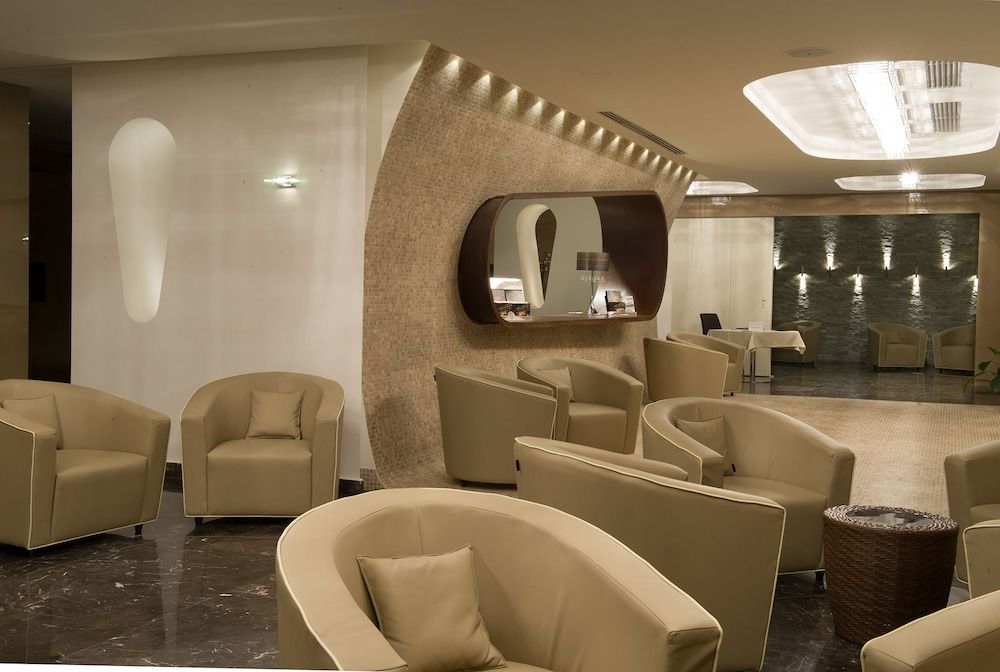 Main Palace Hotel 2 Main Palace Hotel 2