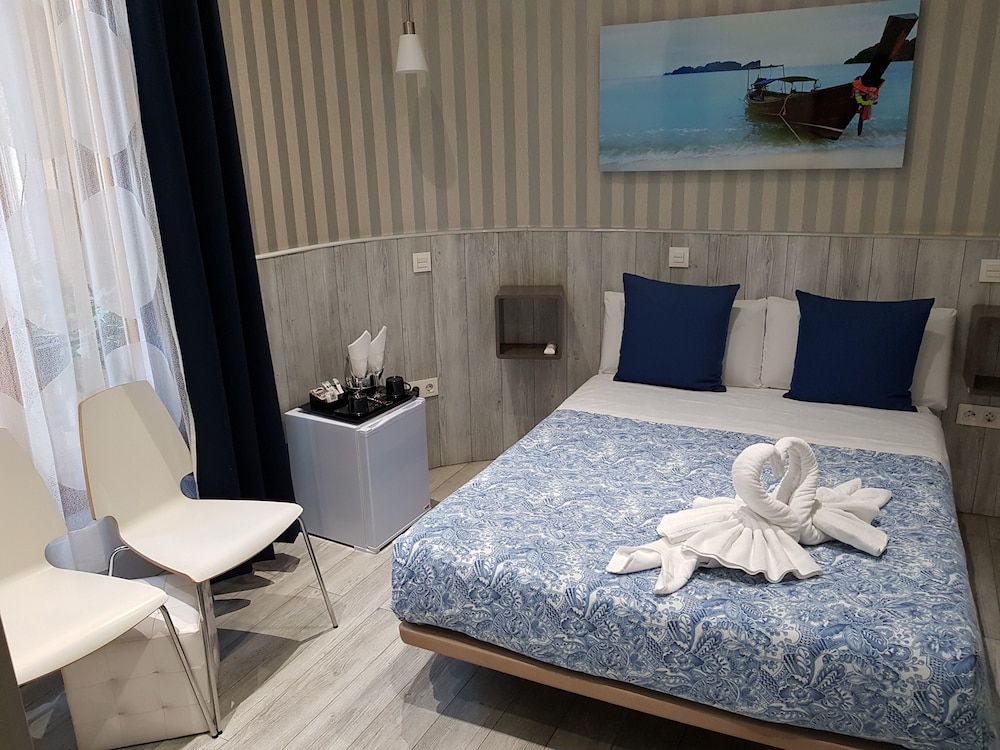 Main Street Madrid 3