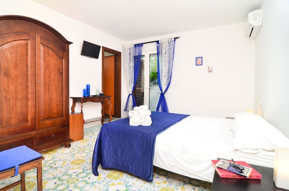 Maison Twentyfive -1 estrellas en Ischia