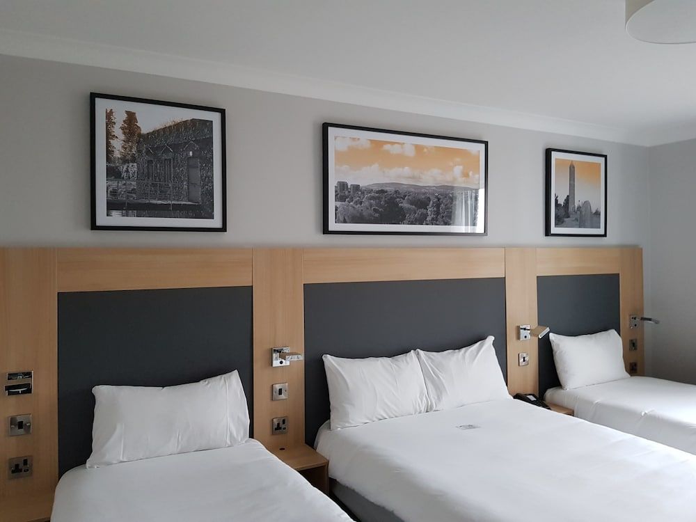 Maldron Hotel Newlands Cross 1