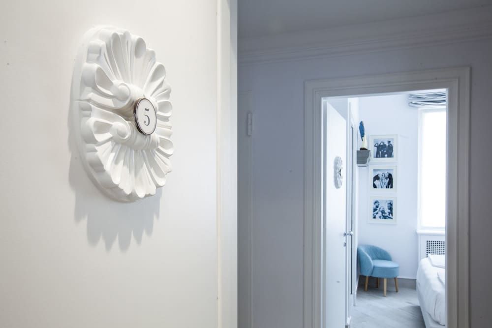 Marina Hotel Charming Rooms 2