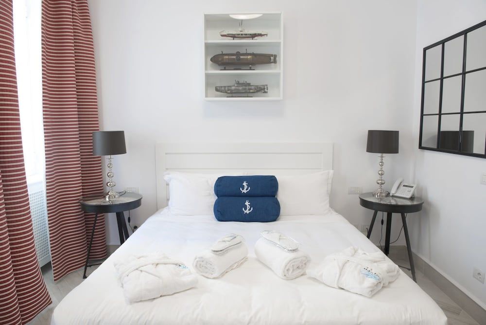 Marina Hotel Charming Rooms 3