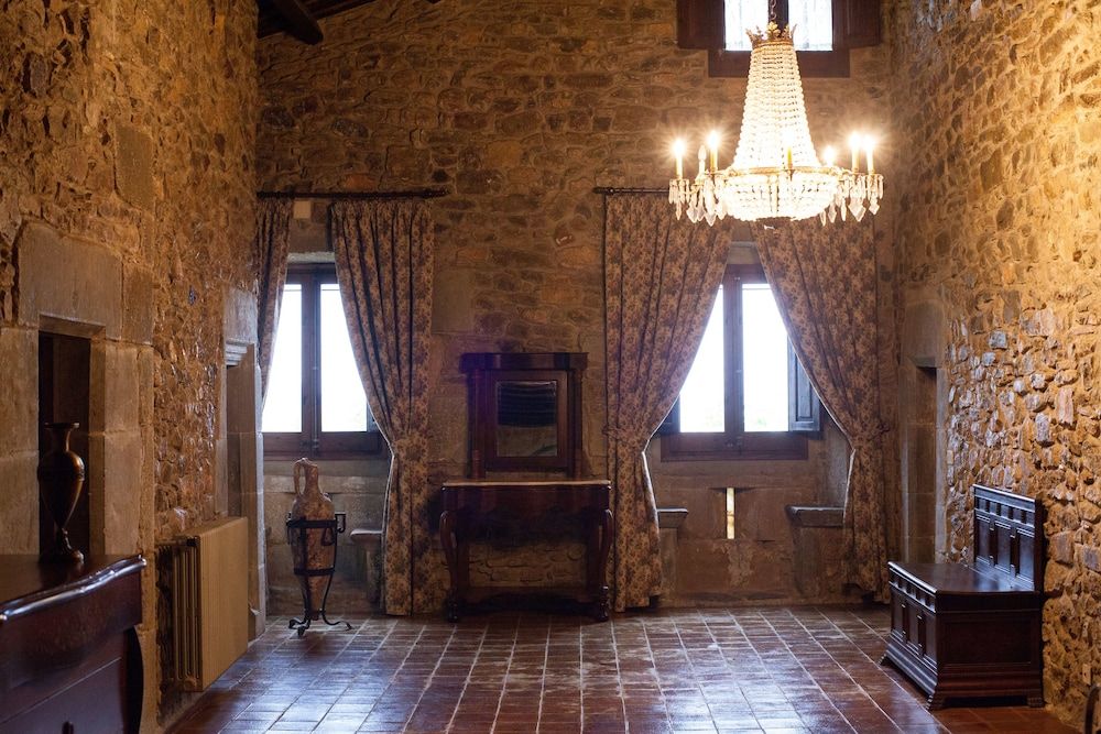 Masia Can Pou 3 Masia Can Pou 3