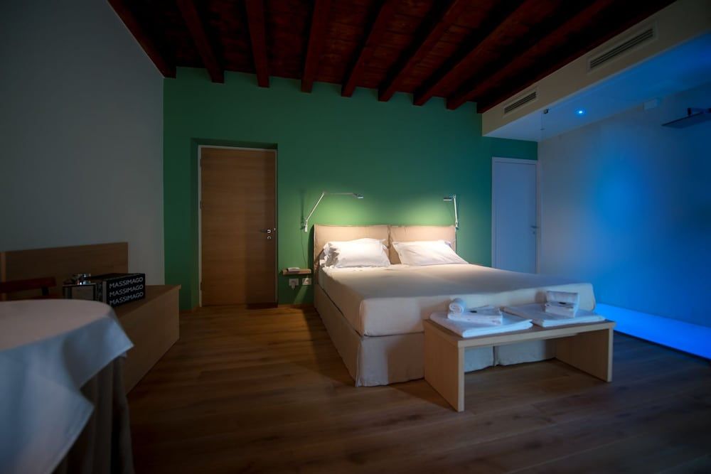 Massimago Wine Suites 2