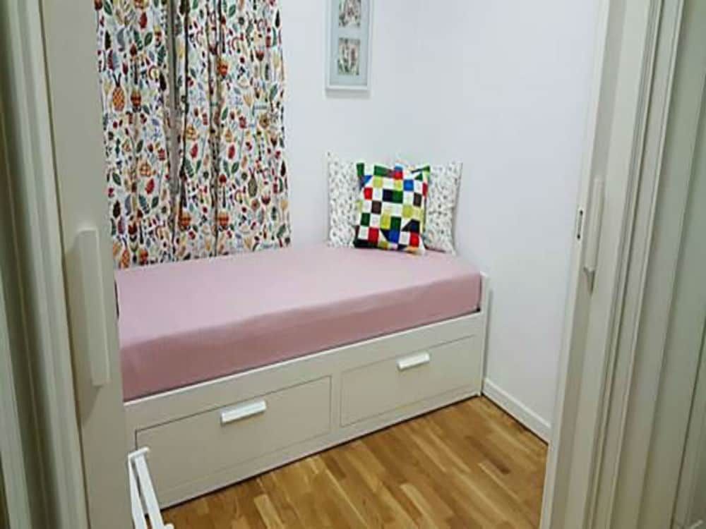 MC YOLO Apartamento Museo Reina Sofia 3 MC YOLO Apartamento Museo Reina Sofia 3