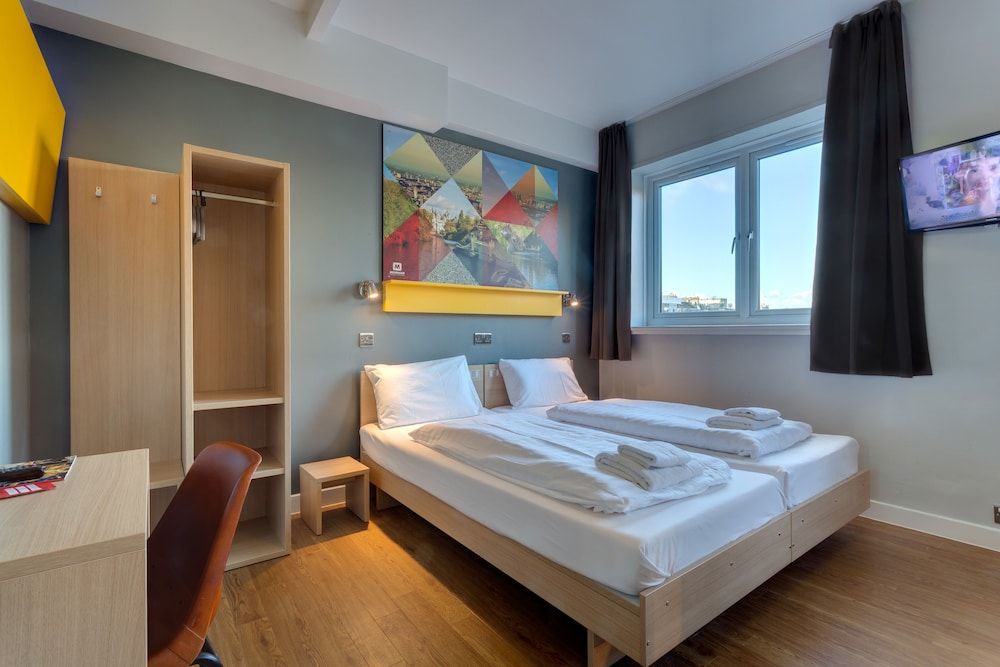 MEININGER Hotel London Hyde Park - Hostel 1