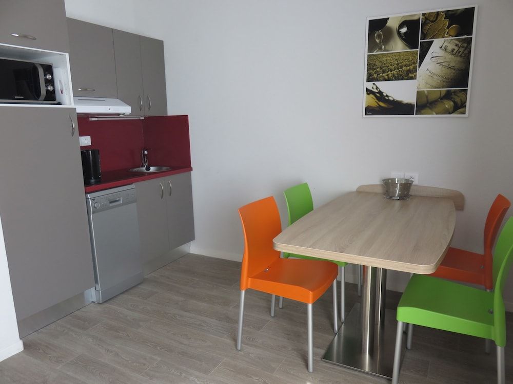 Appart-Hôtel Mer & Golf City Bordeaux - Bassins à Flot 2