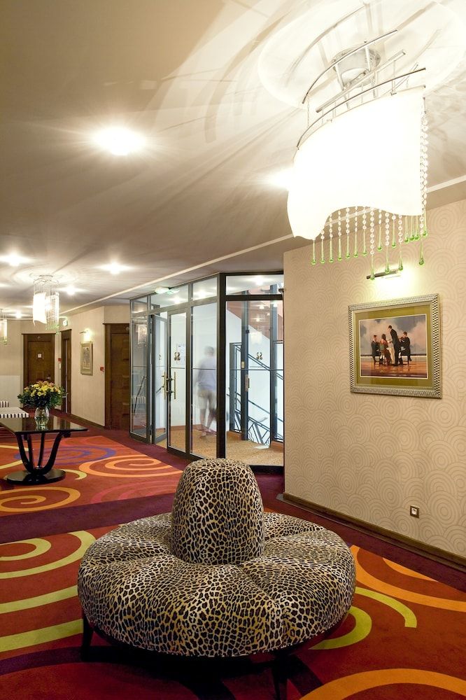 Mercure Biarritz Plaza Ctre 2 Mercure Biarritz Plaza Ctre 2