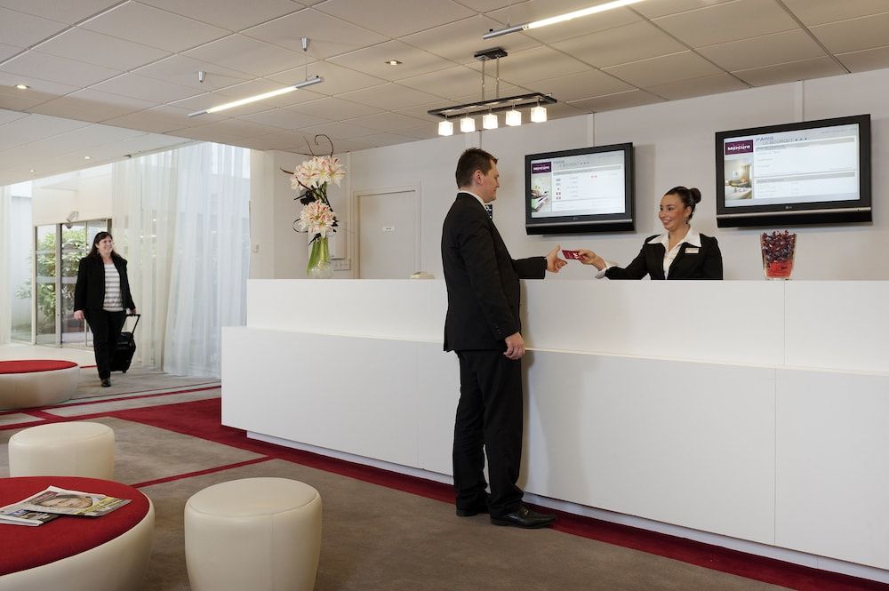 Mercure Paris Le Bourget 2