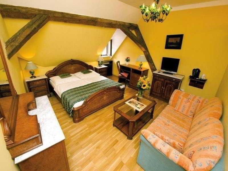 Metamorphis 3 Metamorphis 3