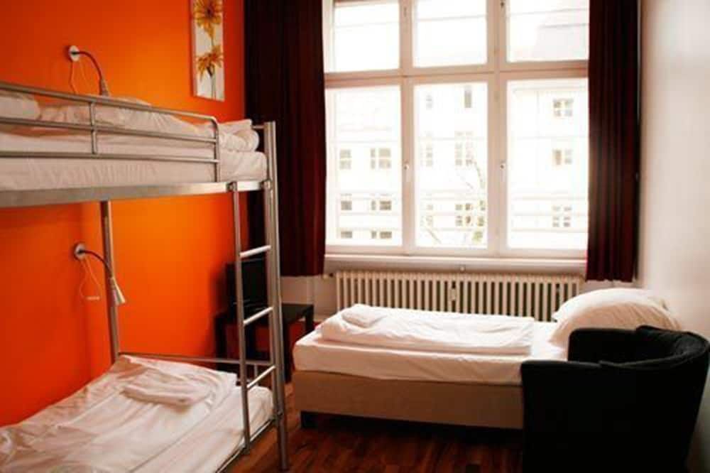 Metropol Hostel Berlin 1 Metropol Hostel Berlin 1