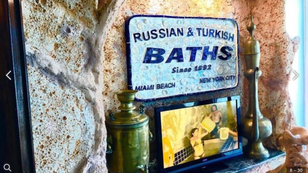 Miami Beach Castle by the Ocean 3