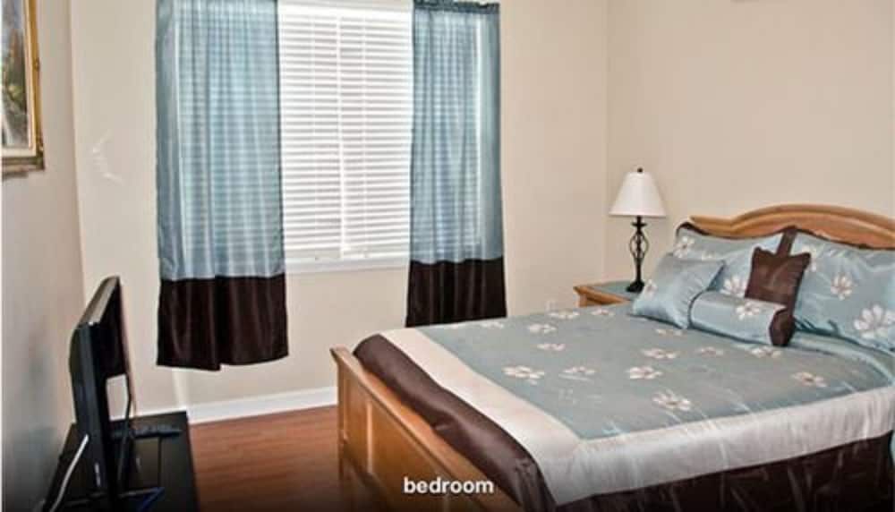 Miami Bed and Breakfast 3