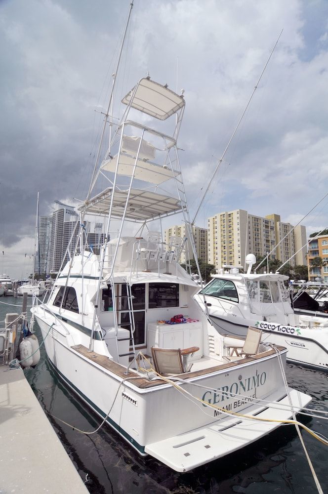 Miami Yachting Company 2