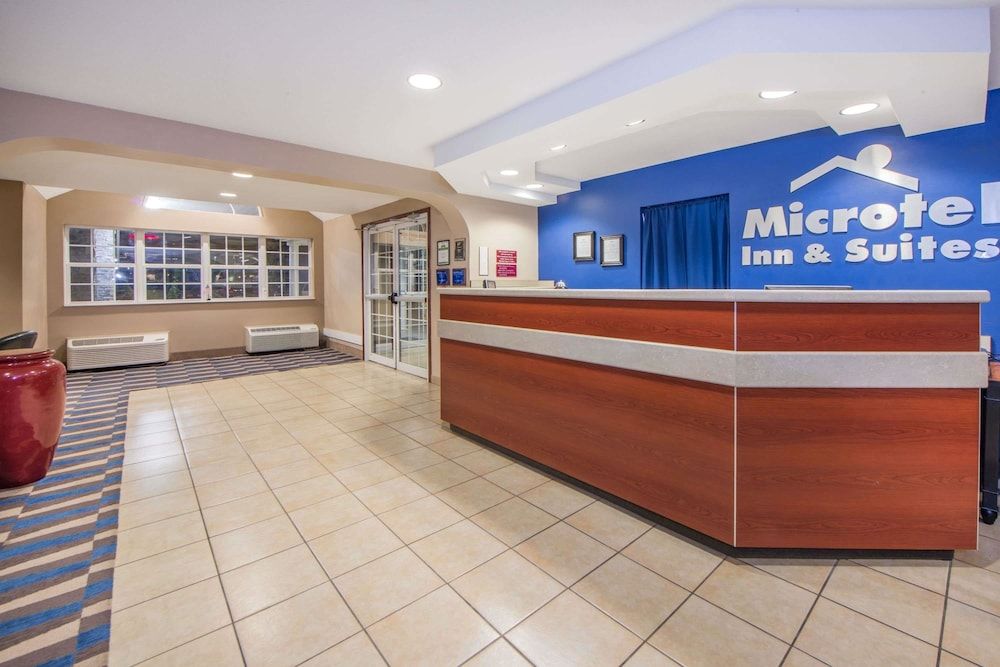 Microtel Inn & Suites by Wyndham Miami 2 Microtel Inn & Suites by Wyndham Miami 2