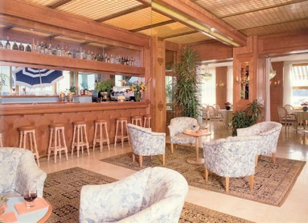 Hotel Milano 2 Hotel Milano 2