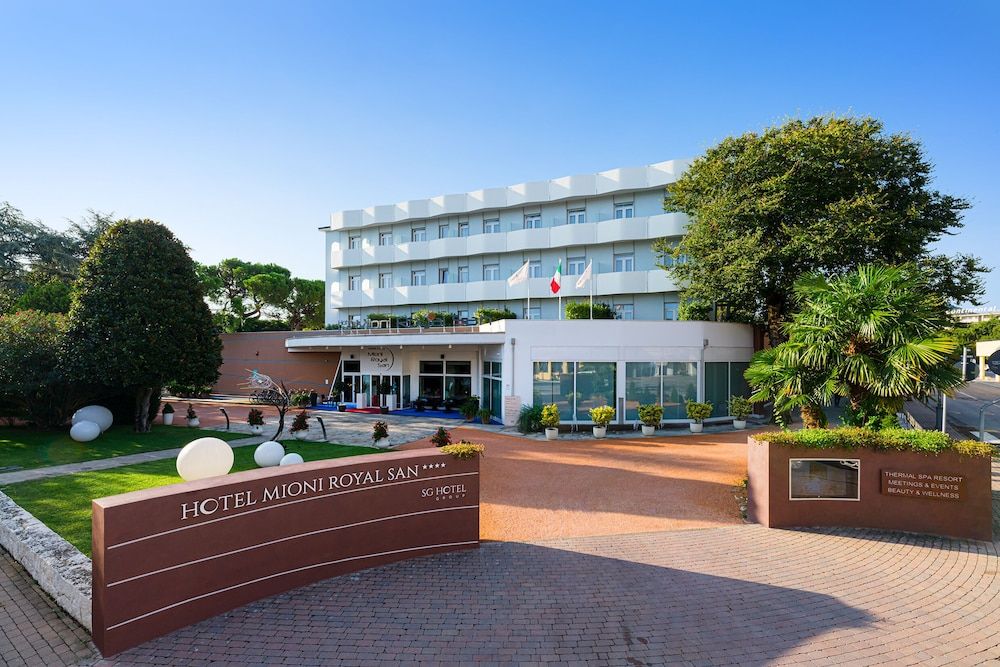 Hotel Mioni Royal San 4 estrelas em Montegrotto Terme
