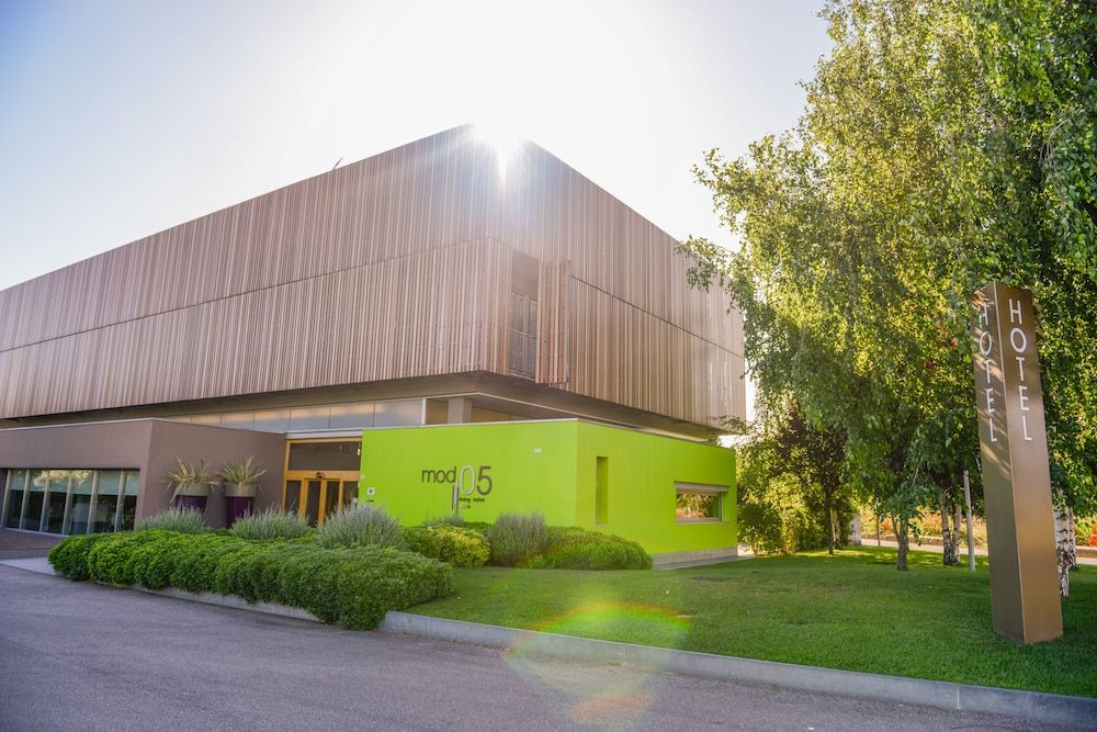 Mod05 Living Hotel 1