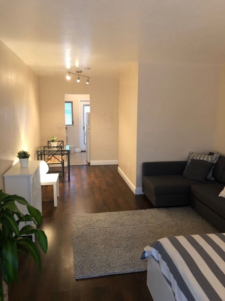 Modern Studio in Heart of South Beach 3 Modern Studio in Heart of South Beach 3