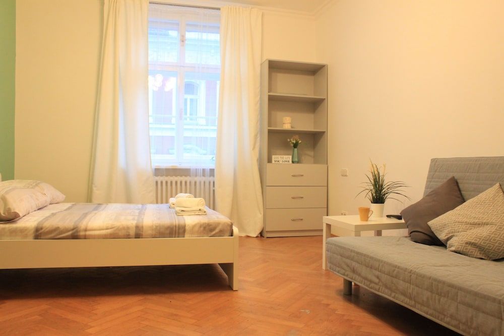 Nejedleho ApartMeet 3 Nejedleho ApartMeet 3