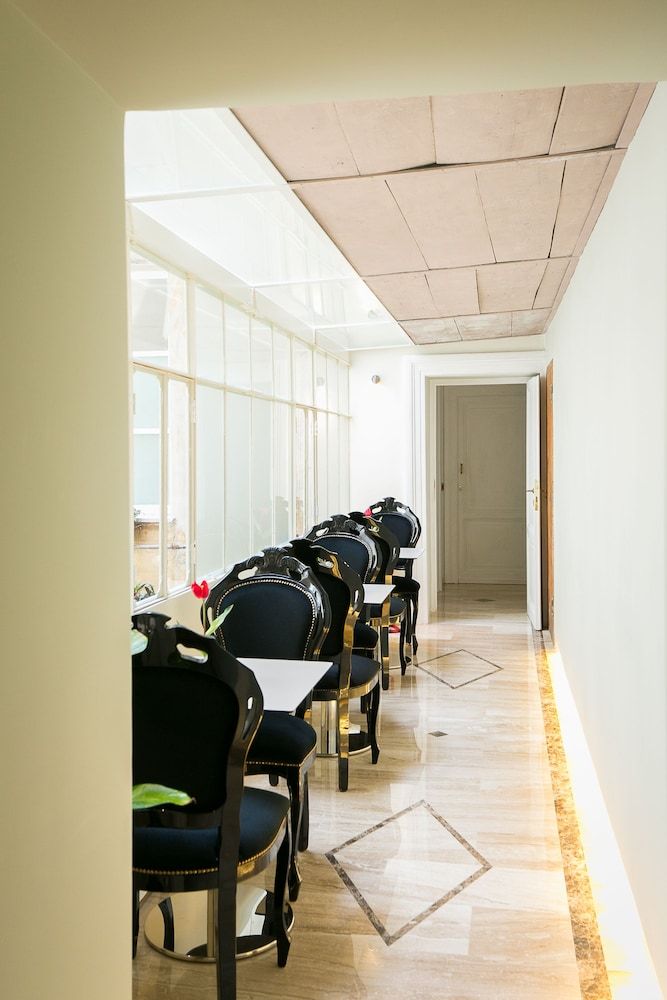 Nerva Accomodation Cavour 3