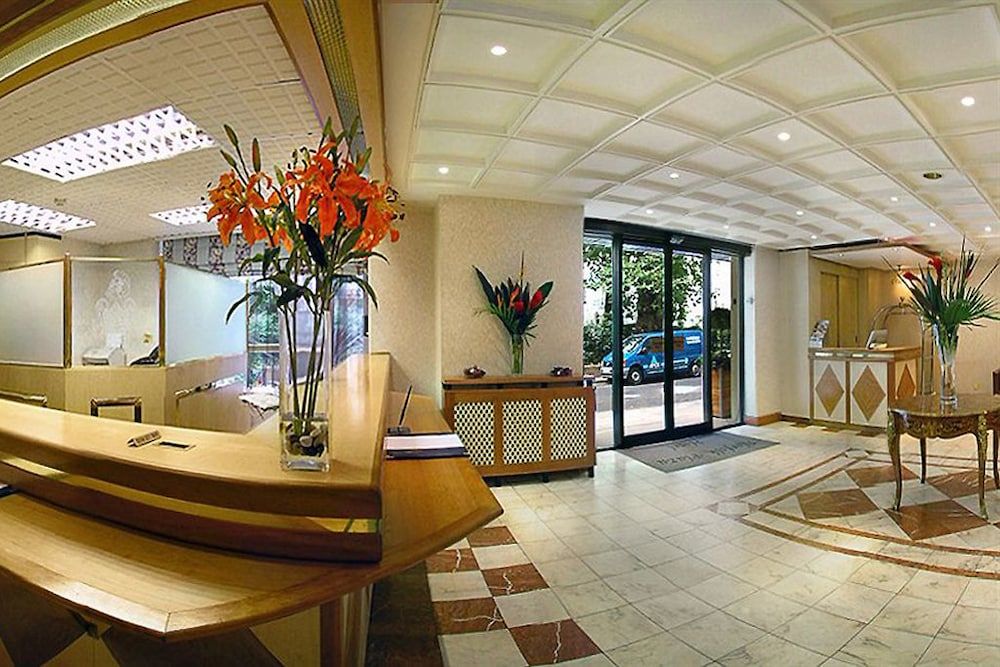 Norfolk Plaza Hotel 2 Norfolk Plaza Hotel 2