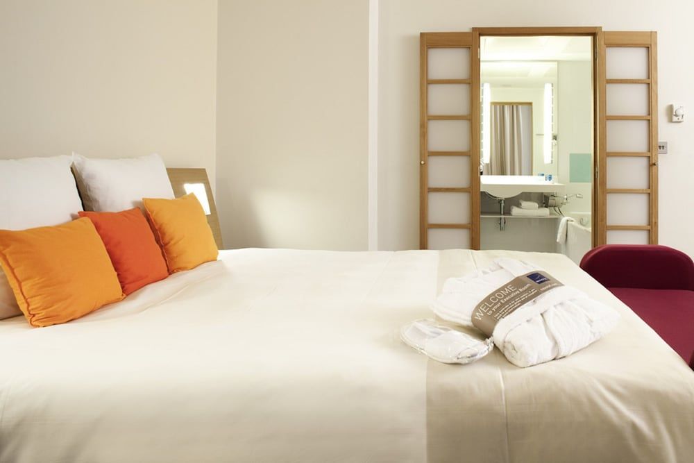 Novotel Château De Maffliers 2