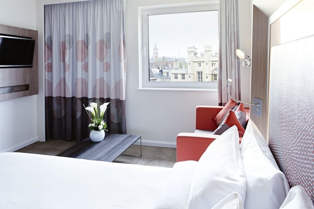 Novotel London Waterloo 2