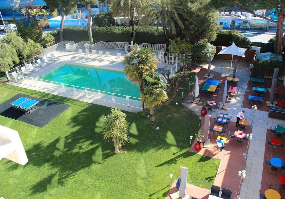 Novotel Nice Aeroport Cap 3000 4 étoiles à Saint-Laurent-du-Var