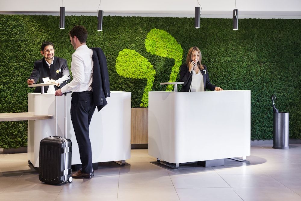 Novotel Saint Quentin Golf National 2