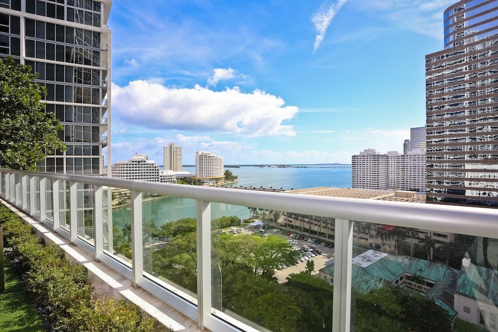 Nuovo Miami Apartments at Icon Brickell 1