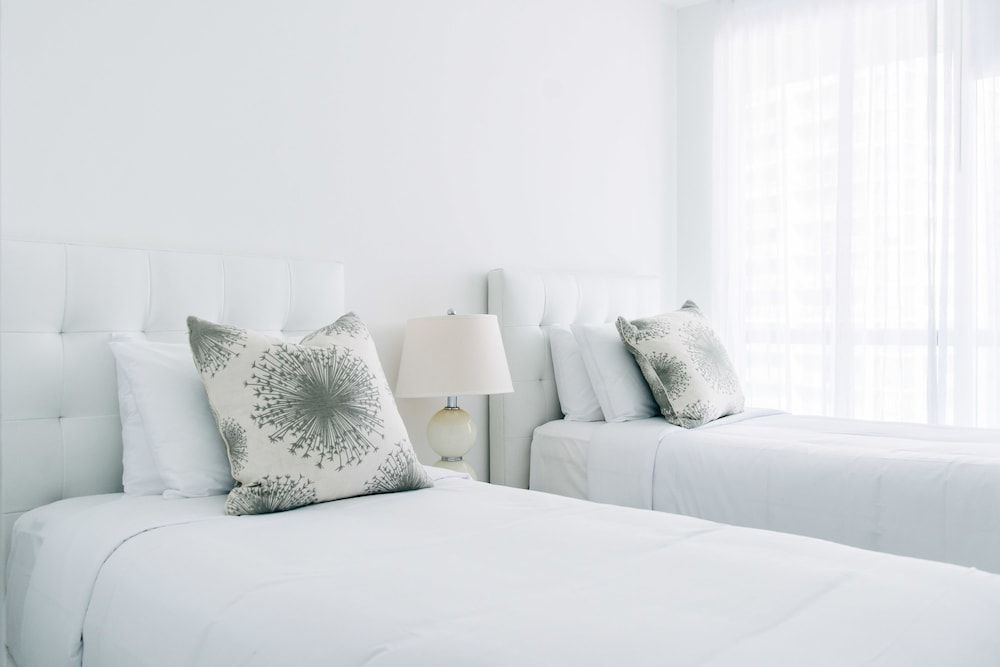 Oceanfront Brickell Suites by Sonder 2