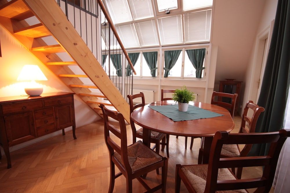 Old Town Residence 3