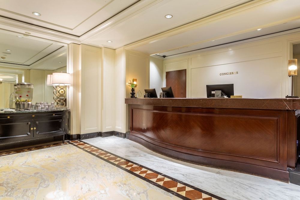 Omni Berkshire Place 2