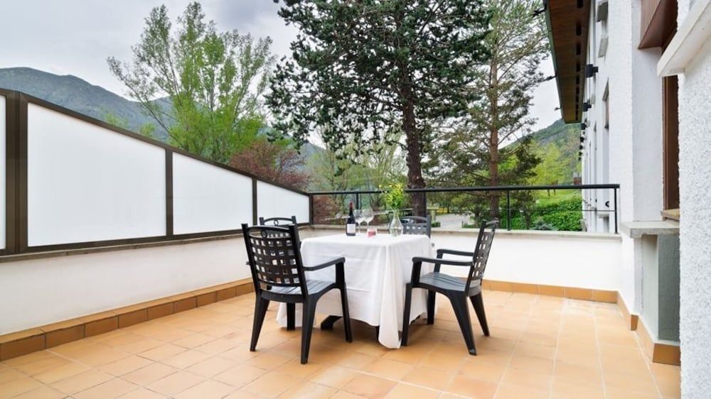 Hotel Silken Ordesa 3